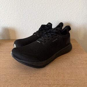 Flux Mens Waterproof Runners - Stealth Black, Size 10.5 - NEW w/o Box